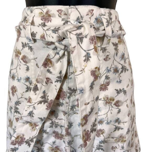 CECE Ditsy Floral-Print Belted Skirt - Picture 3 of 12